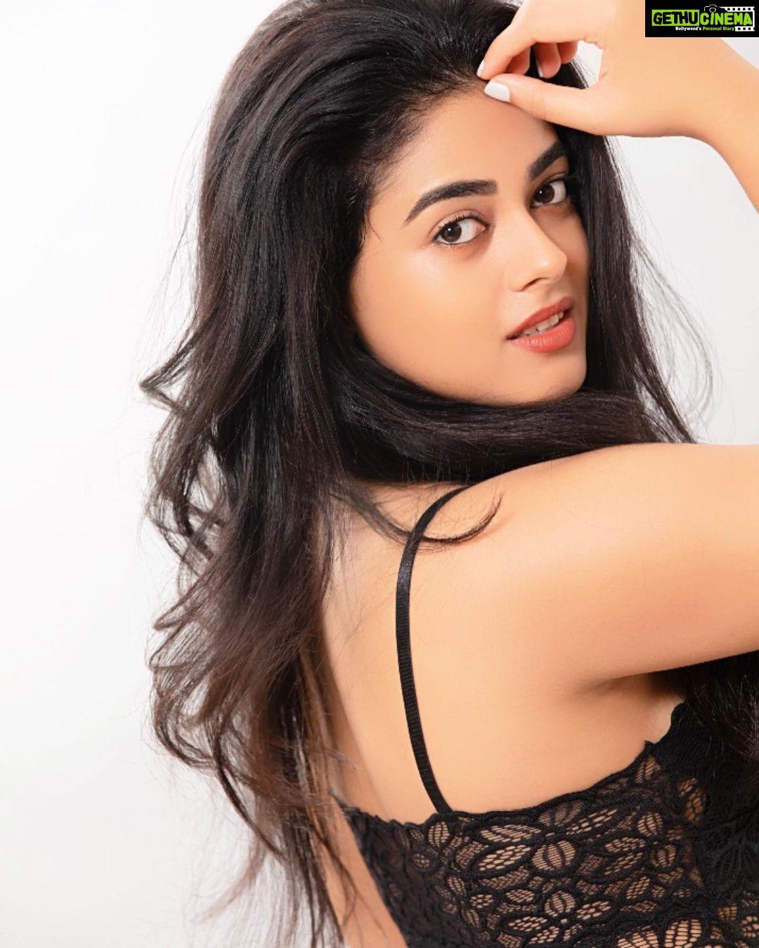 Siddhi Idnani Instagram - It’s a bad idea, right?