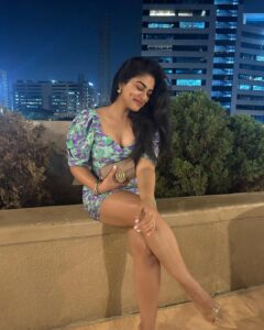 Siddhi Idnani Instagram - shining light 💫