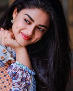 Siddhi Idnani Instagram - Woke up to this beautiful edit! 
Which ones your favourite?! 💜🥰