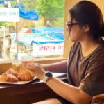 Siddhi Idnani Instagram - Today I decided to be just…Happy! 🥰 Woke up early (after a long time) dragged my brother for moral support. Went to the beach, during monsoon it just hits different 🌧️ Tried a new place for breakfast and had my favourite Vietnamese coffee and some croissants 🥐 And clicked lots of pictures of it all 🥰 The point being, YOU get to decide what you make out of today. 🥰