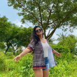 Siddhi Idnani Instagram - adopting the pace of nature! 🍃