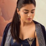 Siddhi Idnani Instagram - . . . 💙 . . . Wardrobe/styling : @labelswarupa Photographer : @prachuprashanth Make up : @reenapaiva Hairstylist : @venki_hairstylist Backdrop : @mizubackdrops @studioi.india