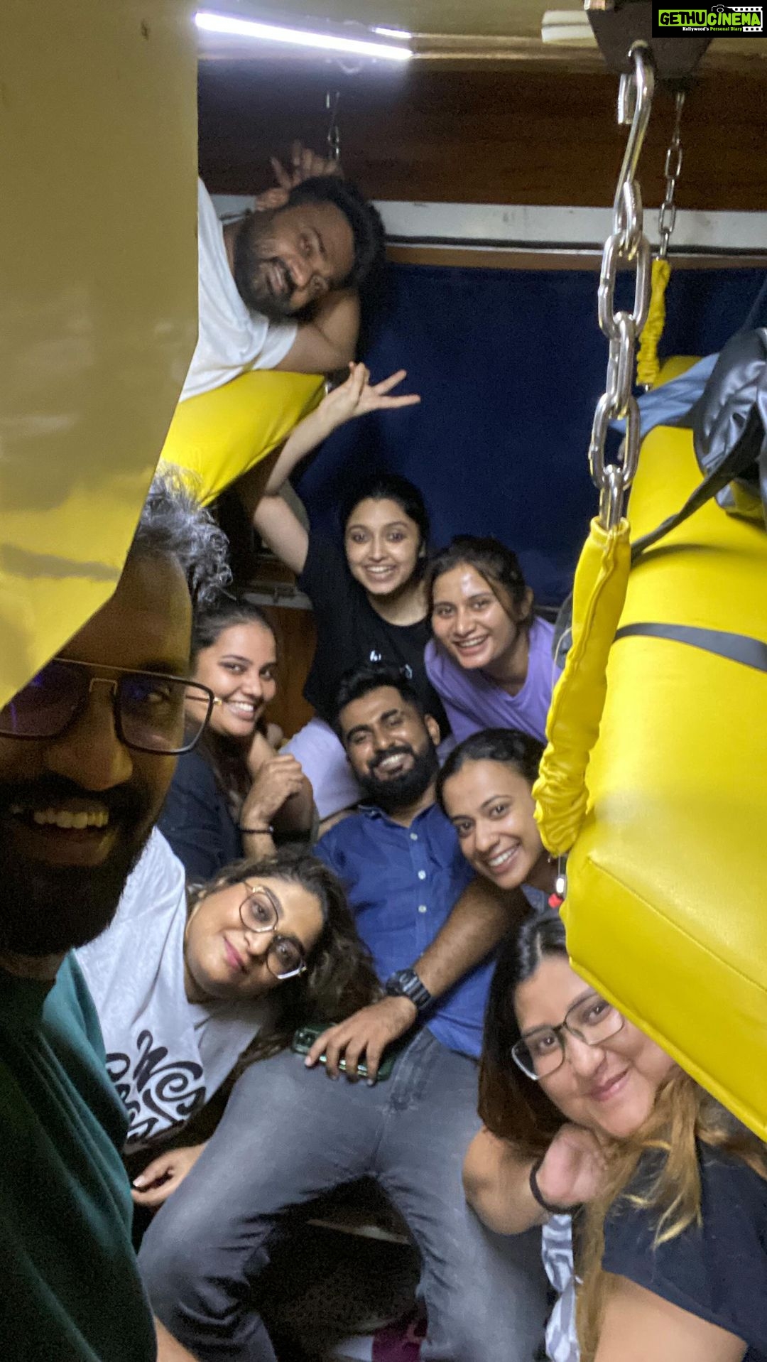 Sija Rose Instagram - Friends from college have my heart! That phase in life that has moulded and transformed me. Though not in constant touch, i could feel the same energy love and vibe after years! This trip means a lot Memories at Wai ❤️ Missing a few from our group. @annette.j.l @poojafrancis @madhulika0890 @_the_procrastiwriter_ @mr__incredibeard @rekha_shabu @sijo1690 @roney__r ❤️