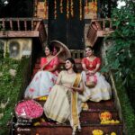 Sija Rose Instagram - ഇന്ന് ചിങ്ങ പുലരി. സന്തോഷം നിറഞ്ഞ പുതുവത്സര ആശംസകൾ നേരുന്നു ❤️ . Costume Designer- @smruthy_simon Muse- @sija_rose_george @rinkuranadheer @_aiswarya_anilkumar_ Photography- @epic_story_by_vidhyud_venu Editing- @epic_story_by_vidhyud_venu Makeup - @srigracebysruthy Hair - @zai_makeover Bts- @heinz_media_in Ornaments - @parakkat_jewels Location - @parakkatnatureresort