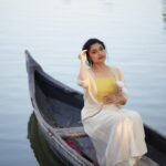 Sija Rose Instagram - അത്തം ആശംസകൾ 🌼🌼🌼 . . Attire: @zurimarket MUA: @lushandluxbyak Captured: @portraits_by_shone Venue: @kondai_lip_resort . #atham #atham23 #festive #festivewear #simple #elegant