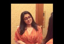 Sija Rose Instagram - Nerd . In love with my food baby 🫶 Its so stubborn that it never leaves me! *Njom njom njom * . 🤓 #picoftheday #instafashion #foodbaby #inlovewithmyattire