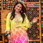 Simple Kaul Instagram - We recently went festive shopping with Simple Kaul, and oh boy, did we have a blast❣️ . . . #simplekaul #actress #shopping #delhi #india #dillihaat #instagood #followme #photography #foodporn #travelblogger #foodblogger #photooftheday #delhigram #incredibleindia #foodgasm #foodphotography #indiapictures #instadaily #indiagram #blogger #follow4follow #photographers_of_india #love #foodie #fashionphotography #delhitimes