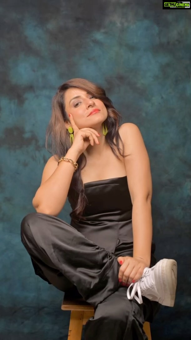 Simple Kaul - 10.1K Likes - Thanku @rishabdahiya for the catchy shots !
Makeup @alkakohli_makeovers
Hair @hairbysimmyupadhyay