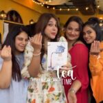 Simple Kaul Instagram - What a fun it was @saraarfeenkhan & @noye17 ☕️🫖 We are launching High Tea & High on Tea at @1bhkvashi soon! #StayTuned 1BHK VASHI