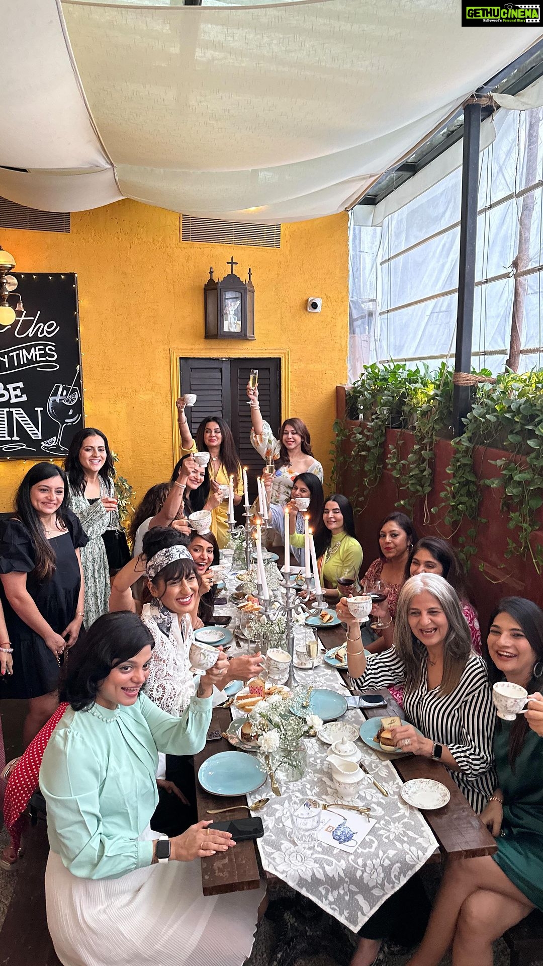 Simple Kaul Instagram - High Tea And High On Tea at @1bhkvashi #thefoodguruji #1bhkvashi #tfghospitality #hightea #highontea #navimumbai 1BHK VASHI