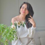 Simple Kaul Instagram - Life at every age shud feel blissful 🌺 Living by this mantra !