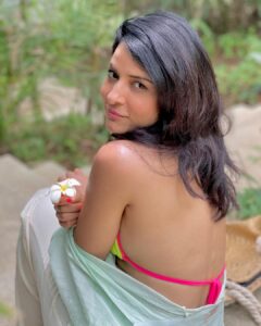 Simple Kaul Instagram - Hello sunshine 🌞
