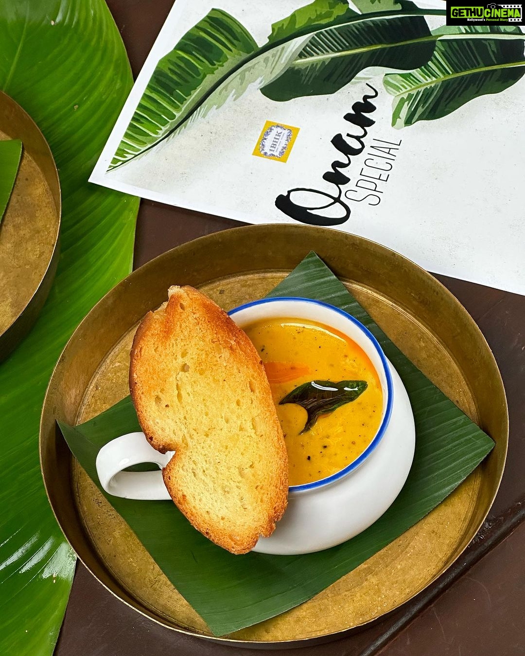 Simple Kaul Instagram - When you end up clicking with your friend cause the “New Onam special menu” looks so beautiful. You can’t help but sit and enjoy the delicacies & Offcourse click pictures 😍 “ New Onam menu “Launches today at @1bhkmumbai & @1bhkvashi ! Looking forward to host you all with our comforting delicious dishes 🫶🏽 Thankyou @saraarfeenkhan for Dropping by 🎉😘🫶🏽 Looking forward to a lovely Sunday lunch with you all 🎉 ( Don’t miss the live music today ! It’s going to be awesome) #newmenu #onamspecial #foodiesofindia #mumbaifoodie #mumbaifoodies #foodofmumbai #mumbaifood #mumbaifoodlovers #things2doinmumbai #thingstodoinmumbai #mumbaifoodblogger 1 bhk Oshiwara