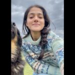 Simran Choudhary Instagram – Never met a doggo I did not want to pet (read squish) 🥹🐶🤍
.
.
.
#mountaindog #mountaindogs #doggos #doggolove #cynophile #pawsome #indiedogs #indiedogsofinstagram #dogsofinstagram #puppy #puppylove #puppies