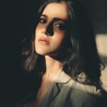 Simran Choudhary Instagram - Golden hour supremacy 💫 @pranav.foto