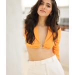 Simran Choudhary Instagram - I ran out of captions ✌🏻 📷 @pranav.foto
