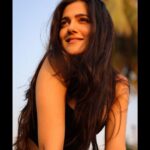 Simran Choudhary Instagram - Sunny side up 🍳 📷 @pranav.foto