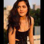 Simran Choudhary Instagram – Sunny side up 🍳
📷 @pranav.foto