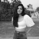 Simran Choudhary Instagram – Hey there @pranav.foto 
We should do this more often 🤍
.
.
.
#ImpromptuShoots