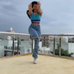 Simran Choudhary Instagram - Dance - my happiest place 🤍 Also, have been obsessed with this song and choreography by @dharmiksamani for a while now 💃🏻 . . . . #malangsajna #dharmiksamanichoreography #bollywood #dancereels #dance #fyp