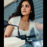 Simran Choudhary Instagram - I recognise the cliché, you don’t have to tell me twice ✌🏻 @pranav.foto