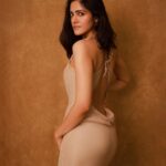Simran Choudhary Instagram - Emulating sunset hues 🌅 with @pranav.foto 🤍