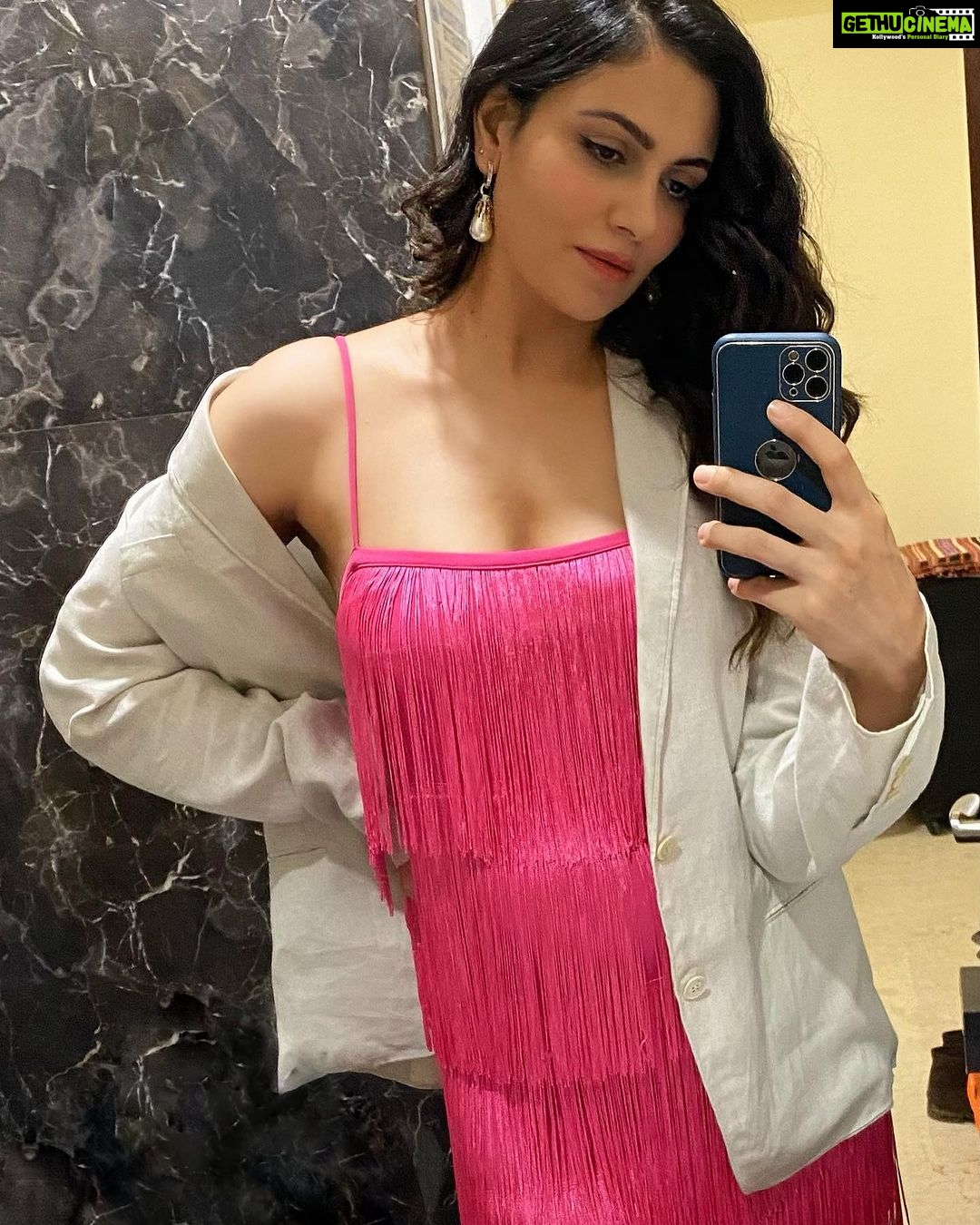 Simran Kaur Mundi Instagram - About last night ✨Hot pink my new favourite 💗 Mumbai, Maharashtra