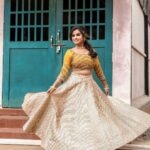 Sivaangi Krishnakumar Instagram - 💛💛💛 Outfit @savinidii_official Styling @anushaa13 Makeup @arupre_makeup_artist PC @raghul_raghupathy Accessories @aaranyarentaljewellery Edit @retouch_by_gokul