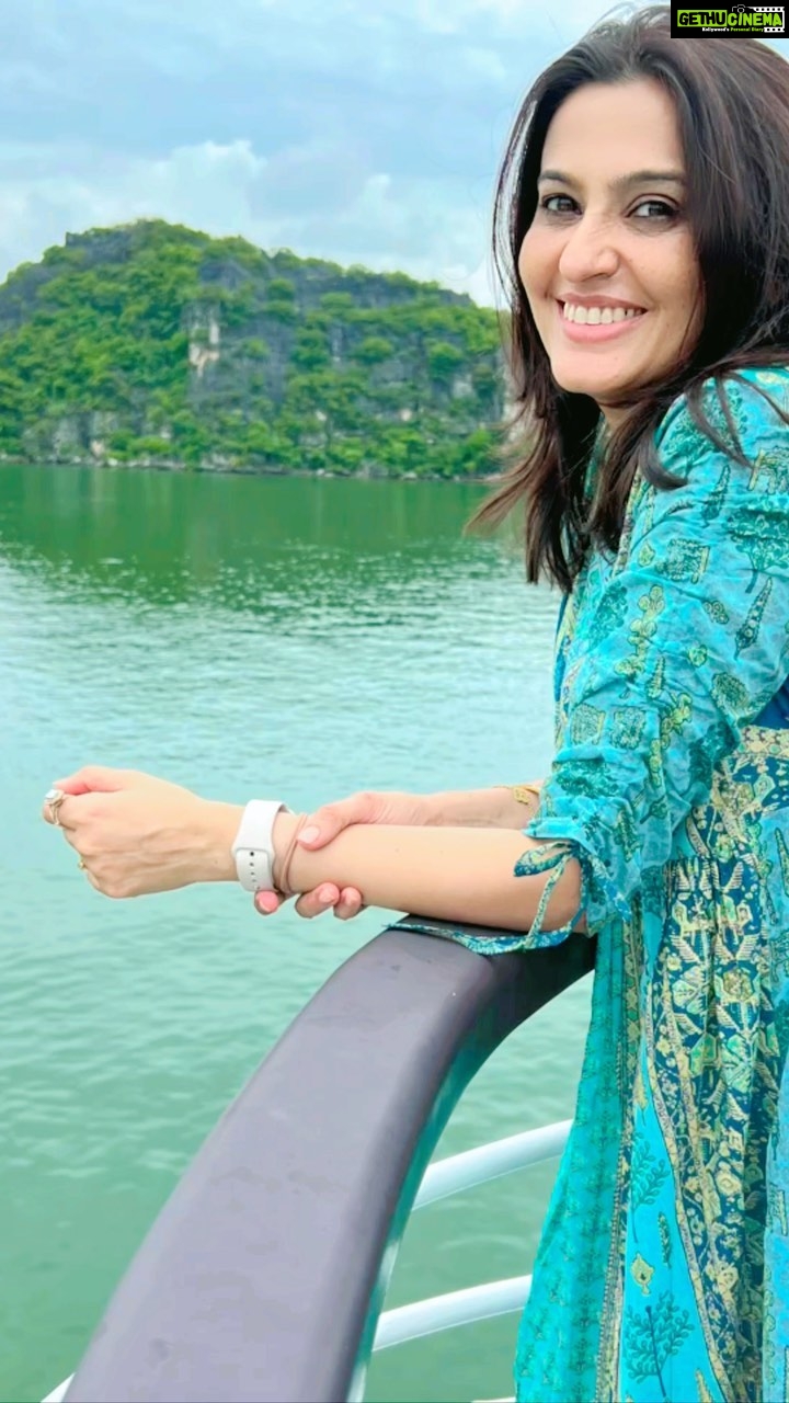 Smita Bansal Instagram - The beauty of #halongbay 💙
