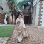 Smita Bansal Instagram - All time favourite #sareelover #white #saree #neelamoberoi #bhagyalakshmi #happy