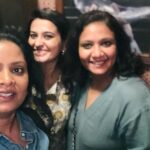 Smita Bansal Instagram - Aur fir hum mile…❤️❤️❤️ #friendship #friends #friendsforever #costar #memories #yjhjkstarplus #yjhjkfamily #yehjaduhaijinnka #yehjaduhaijinka #yehjaduhaijinkastarplus @bansalsmita_ @bhattacharya.richa
