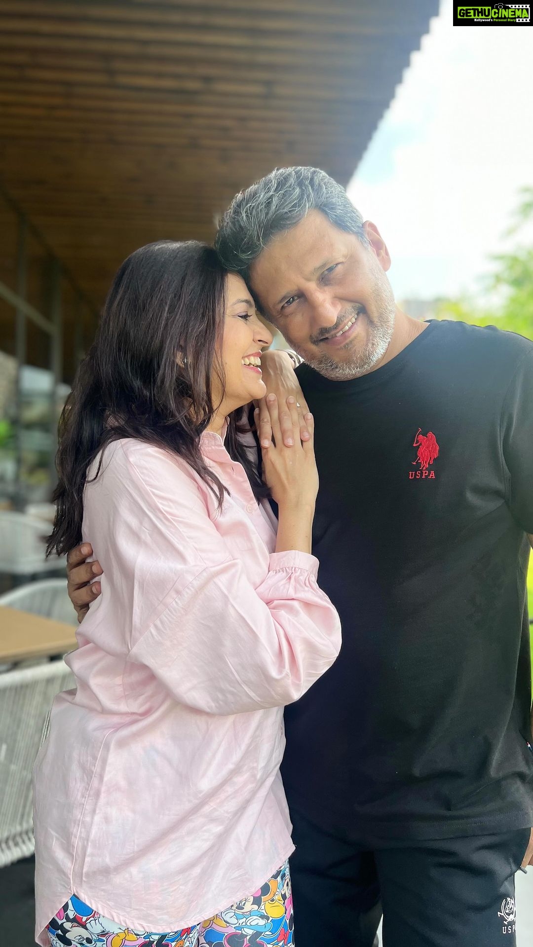 Smita Bansal Instagram - Was trying to be romantic 😠@ankushmohla