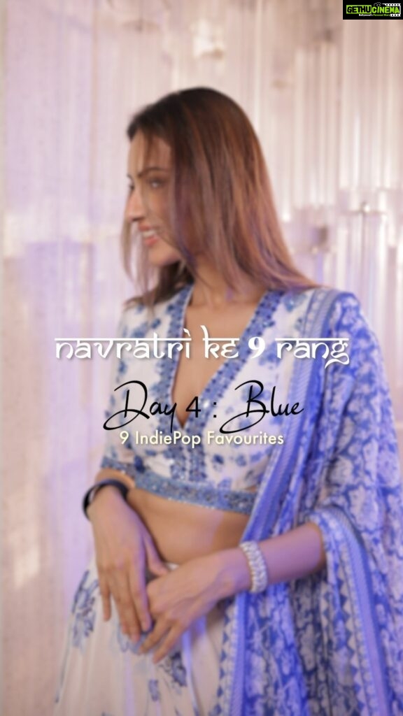 Smriti Khanna Instagram - 9 colours of Navratri 9 indipop songs 9 videos Stay Tuned! Wearing @mandirawirkhq