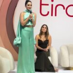 Smriti Khanna Instagram - Last night for the most epic reveal by @tirabeauty featuring @kareenakapoorkhan, @kiaraaliaadvani and @suhanakhan2 . #ForEveryYou @prpundit