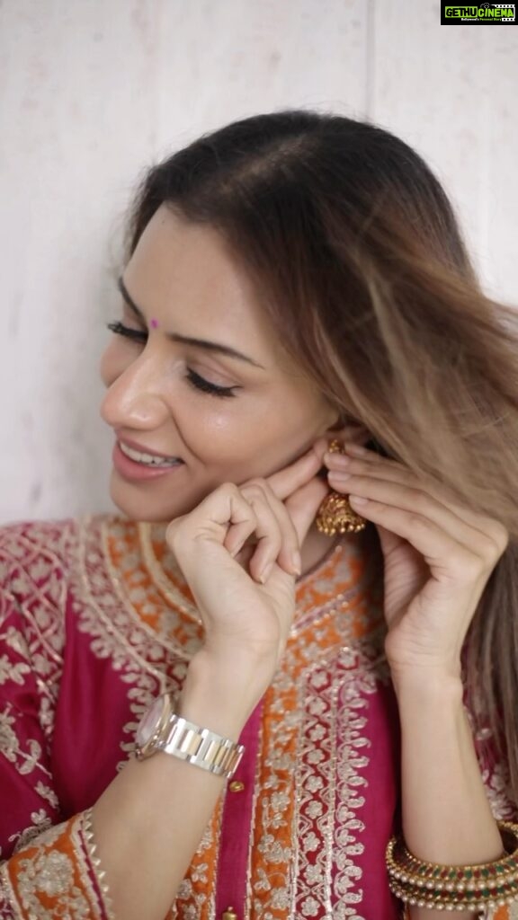 Smriti Khanna Instagram - Kudi Punjabi te taur Nawabi 😉 Wearing @sheetalbatra
