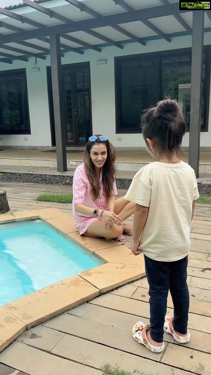 Smriti Khanna Instagram - Our mini staycation with @stayvista_official at Wander Beyond, Alibaug was just a perfect getaway from the hustle and bustle of the city! A warm welcome, hospitable staff, delicious food, beautiful views and a comfortable stay, everything one could ask for on a vacation! #hosted #partnership Done forget to use my Discount Code: *SMRITI10* on the stayvista website! Alibaugh