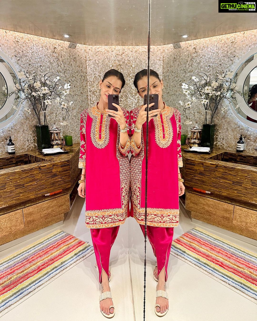 Smriti Khanna Instagram - Recent fav festive looks ✨