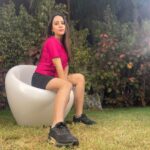 Sneha Bhawsar Instagram – There are shortcuts to happiness, and dancing is one of them. 
#heeriye 
Dc- @shazebsheikh 

#dancechallenge #choreography #dancersofinstagram #dancelove #music #dancevideos #dancelover #love #trending #explorepage #viral #freestyle #tiktok #danceislife #dancestudio #worldofdance #instagood #trendingreels