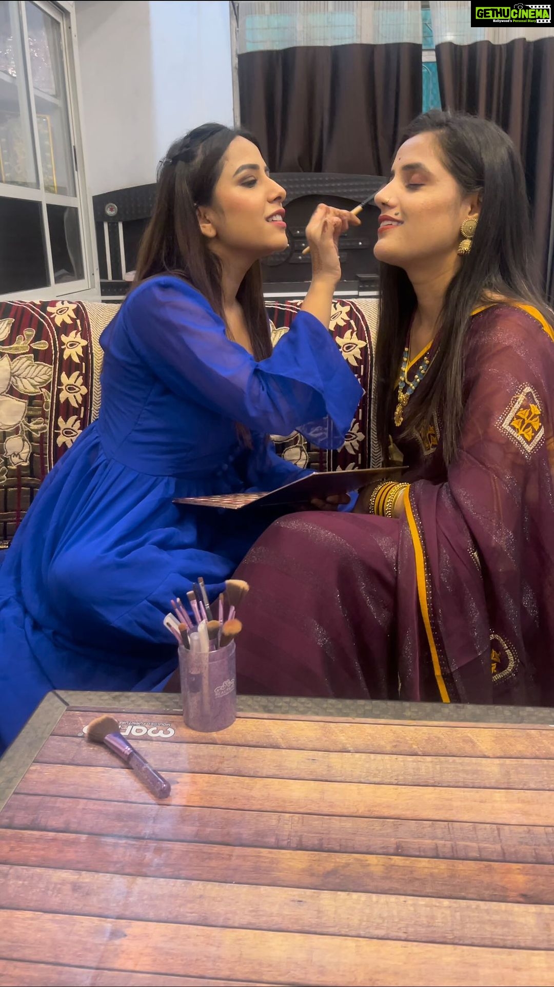 Sneha Bhawsar Instagram - A sister is a dearest friend, a closest enemy, and an angel at the time of need. ✨ Happy Raksha Bandhan 🌺 @madhuri_bhawsar #happyrakshabandhan #rakshabandhan #behan #sisters #siblings #trendingreels #exploremore #instareels
