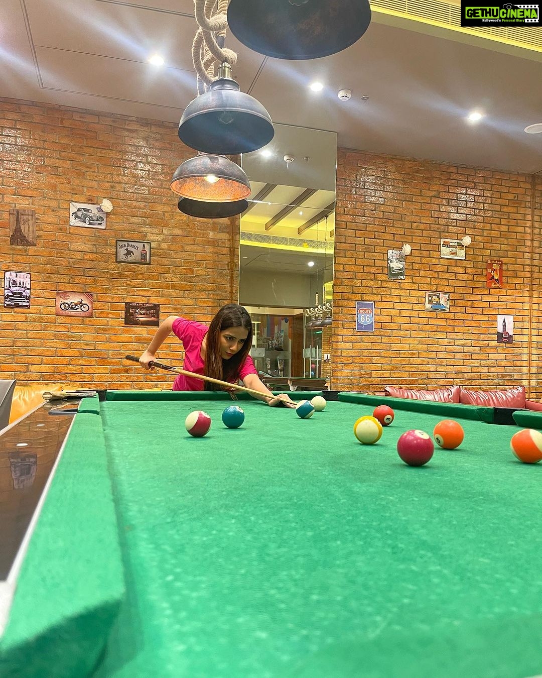 Sneha Bhawsar Instagram - We didn’t realize we were making memories, we just knew we were having fun.😅🥳 📍 @royalrivierafarm @thefernroyalfarmanjar #cousinsmasti #crazycousins #crazyfriends #viral #explore #instagram #bhabhinanad #vacations #vacation #trip #ontrip