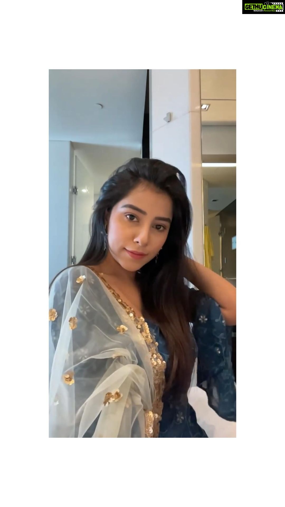 Sneha Bhawsar Instagram - Mahiyaan mere mahi π #throwback #bollywooddance #indiandance #dancereels #danceperformance #bollywoodmoves #dancevideo #danceforjoy #indianculture #dancelover #dancelove #bollywoodgroove #dancemood #rhythmandgrace #dancepassion #dancetothebeat
