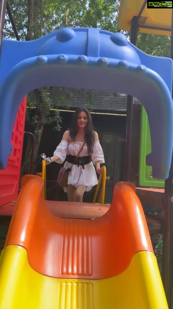 Sneha Ullal Instagram - If only we could rewind time,be kids again & trade stress for playground fun. #nostalgia #destress #snehaullal #goa Novotel Goa Resort & Spa