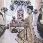 Sneha Ullal Instagram - Amidst diverse beliefs and very many ancient verses, I find a common thread - a wish for good health, good luck, goodness,love & peace. Let's embrace the unity in our spiritual pursuits, fostering love, compassion, and well-being for all. 🕊️✨ #HarmonyInFaith".#ganeshchaturthi #snehaullal #faith Mumbai, Maharashtra