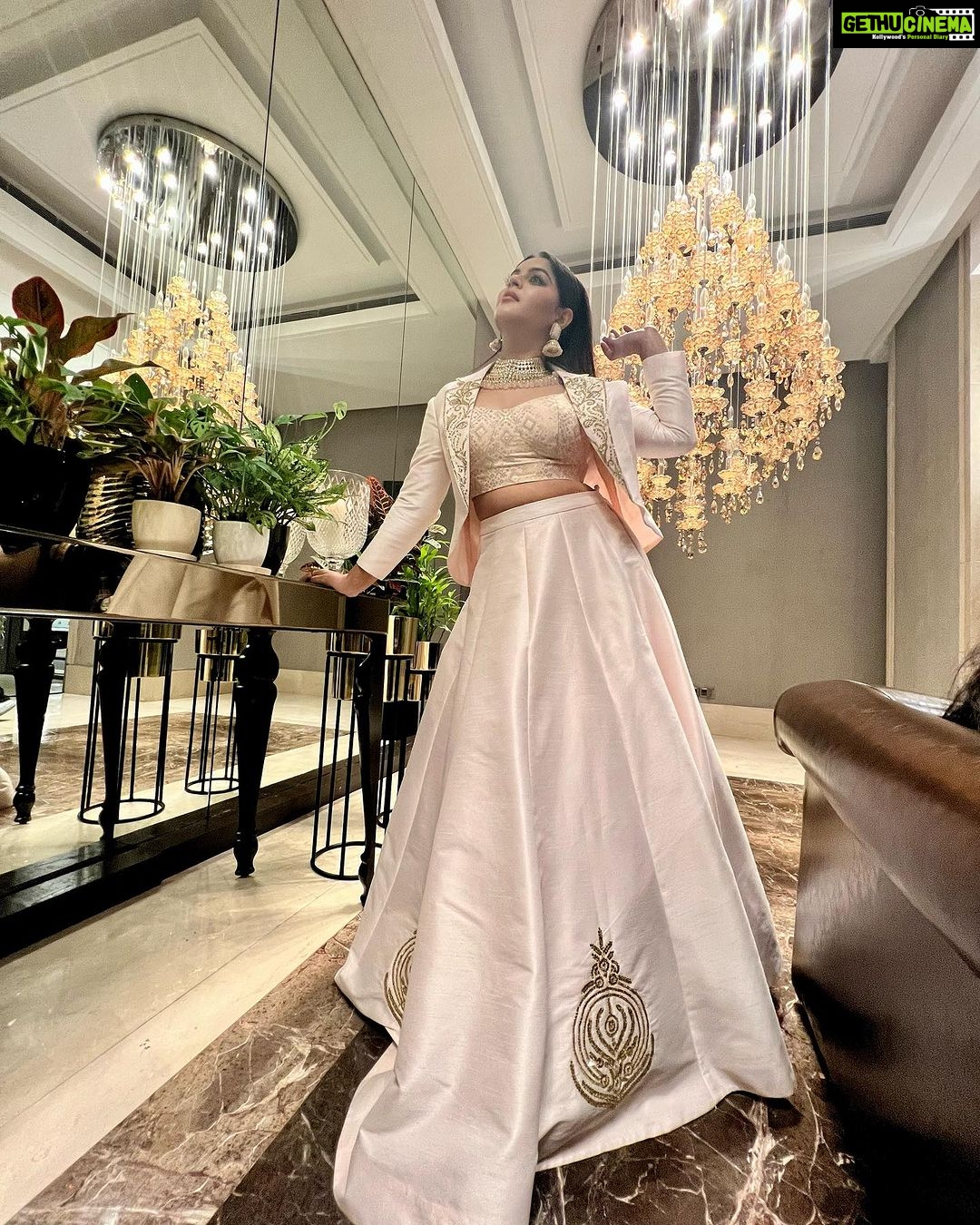 Sneha Wagh Instagram - Literally in the air of fashion… #LokmatStyleAwards 🤍 Unleashing the best in me!! . . . Outfit : @style__inn Jewellery : @the_jewel_gallery Styled by : @richaranawat Ast : @angela_chhandami @pearrlyyy . . . #fashion #style #lookbook #stylefile #ootd #instafashion #instagood #instadaily #SarangeSneha #ssnehawagh #snehawagh