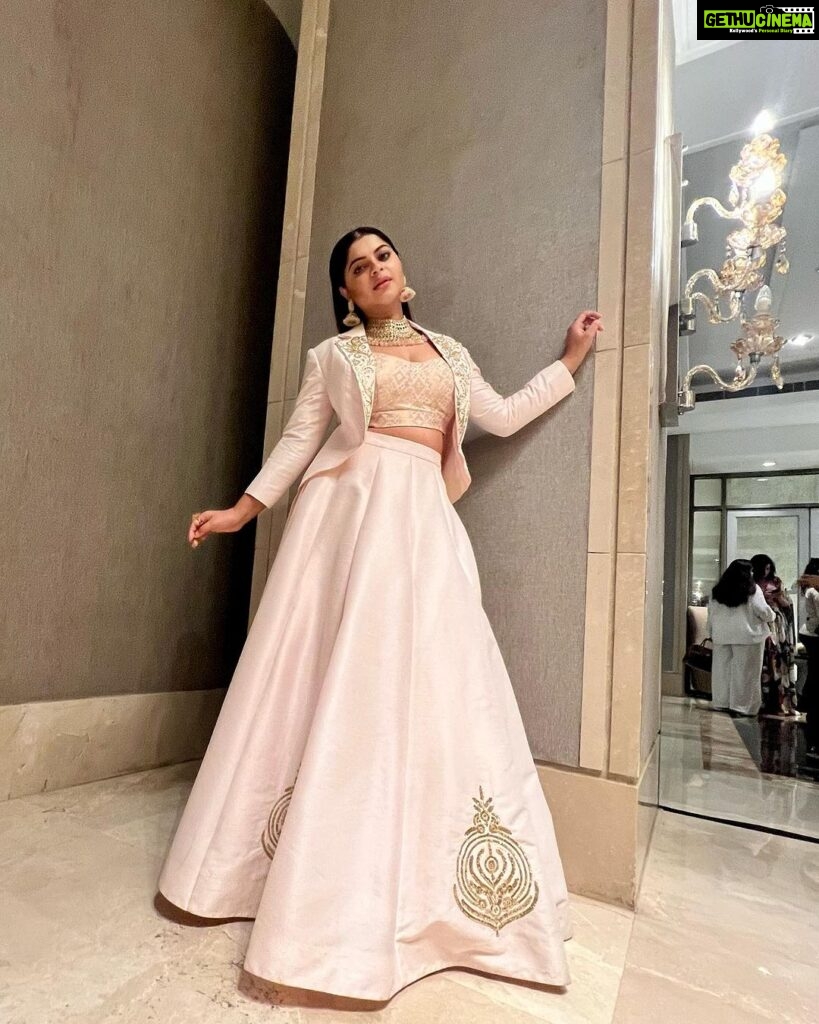 Sneha Wagh Instagram - Literally in the air of fashion… #LokmatStyleAwards 🤍 Unleashing the best in me!! . . . Outfit : @style__inn Jewellery : @the_jewel_gallery Styled by : @richaranawat Ast : @angela_chhandami @pearrlyyy . . . #fashion #style #lookbook #stylefile #ootd #instafashion #instagood #instadaily #SarangeSneha #ssnehawagh #snehawagh