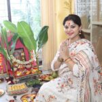 Sneha Wagh Instagram - 🪷Shri SatyaNarayan Pooja 🪷 . . . . #shravan #shrisatyanarayanpooja #satyanarayanapooja #sarangesneha #ssnehawagh #snehawagh #indianrituals #blessings