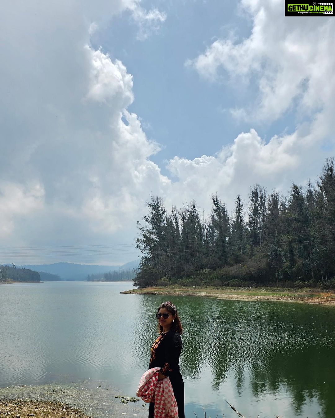 Sneha Wagh Instagram - Slide left to watch me…..Taking a walk in the forest 💝 . . . . . #travel #india #forest #pinetrees #nature #naturelover #sarangesneha #ssnehawagh #snehawagh #incredibleindia #indiatourism #india #wanderlust