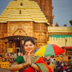Sneha Wagh Instagram - The ecstasy on my face purely shows the contentment in my heart & my tummy after visiting The Jagannath Temple & relishing The MahaPrasad 🪷 Jai Jagannath 🙌🏻 . . . . . #jagannath #jagannathtemple #jaijagannath #puri #orissa #chardham #templesofindia #sarangesneha #ssnehawagh #snehawagh #mahaprasad #bhog #incredibleindia #indiatourism #india #wanderlust