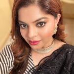 Sneha Wagh Instagram - Saying Goodbye is always tough…… But to cheer you up here are some selfies from Amba! Her selfie game is strong 💪🏻 . . I can’t thank enough to all you lovely people, who bestowed love upon her and her cunning yet funny tactics! I’ll miss being Amba on screen 🥹 And she shall miss troubling you all 💝 Love & Life . . #amba #ambamehta #nuksh #naumrakiseemaho #starbharat #astalavista #sarangesneha #ssnehawagh #snehawagh