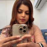 Sneha Wagh Instagram - Saying Goodbye is always tough…… But to cheer you up here are some selfies from Amba! Her selfie game is strong 💪🏻 . . I can’t thank enough to all you lovely people, who bestowed love upon her and her cunning yet funny tactics! I’ll miss being Amba on screen 🥹 And she shall miss troubling you all 💝 Love & Life . . #amba #ambamehta #nuksh #naumrakiseemaho #starbharat #astalavista #sarangesneha #ssnehawagh #snehawagh